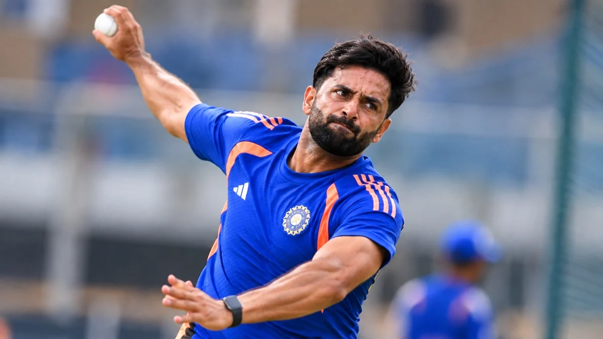 Auqib Nabi bowling during training after earning his maiden India ODI call-up for the West Indies series